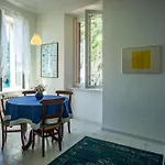 Maemuna Sea View * 韦尔纳扎
