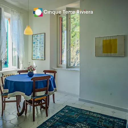 Maemuna Sea View * Βερνάτσα