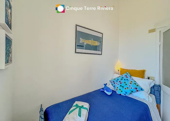 Maemuna Sea View Vernazza