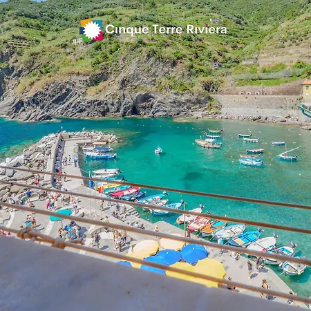 Maemuna Sea View *